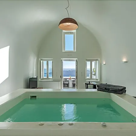 Thera Apartment