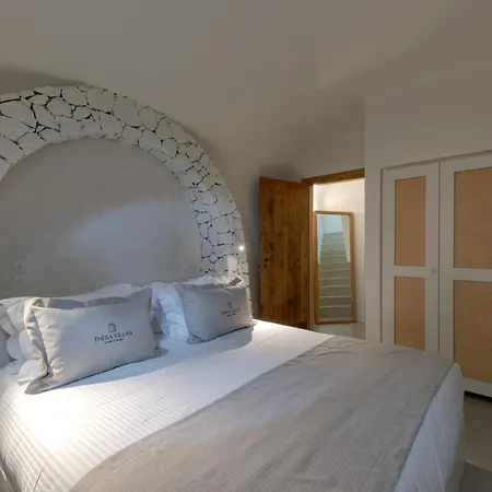 Thera Apartment *