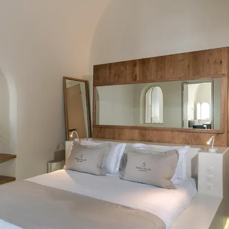 Thera Apartment