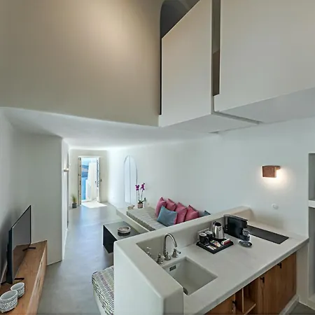 Thera Apartment Fira (Santorini)