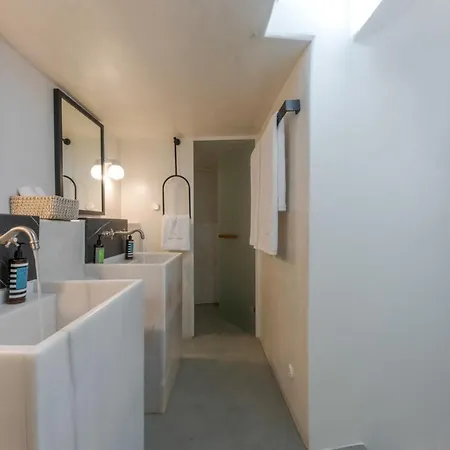 Διαμέρισμα Thera