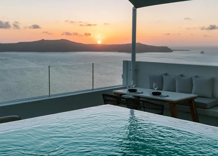 Thera Apartment Fira (Santorini)