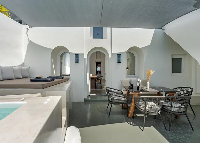 Apartment Thera Fira (Santorini)