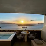 Thera Apartment
